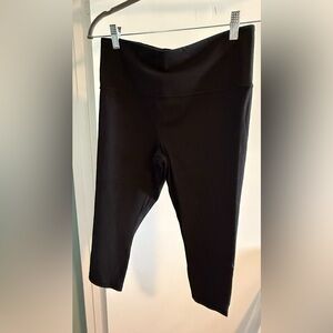 Athleta Ultra High Rise Elation Capri Leggings, Black (Large)